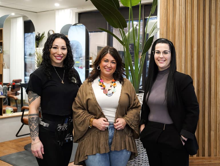 Équipe du salon de coiffure naturelle au Centre Santé du Cheveu, à Rosemère