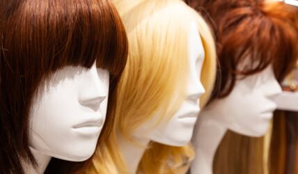 Différents modèles de perruques pour femmes